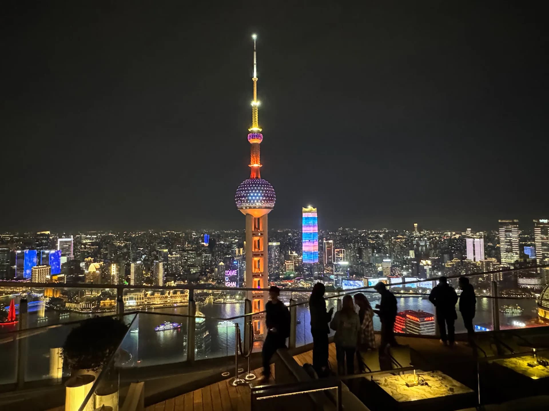 Skyline de Shanghái de noche